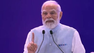 Photo of पीएम मोदी ने स्वाहिद दिवस पर शहीदों को दी श्रद्धांजलि