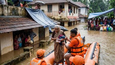 Photo of Kerala में बारिश का कहर, भारी मानसूनी वर्षा से 25 लोगों की मौत और 8 जिलों में रेड अलर्ट जारी