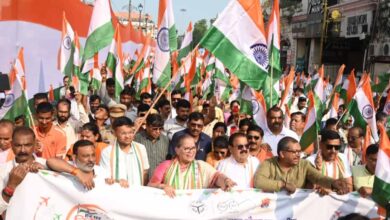 Photo of लखनऊ में तिरंगे के रंग में रंगा शहर, नगर निगम मुख्यालय से GPO तक निकली भव्य तिरंगा यात्रा