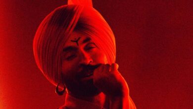 Photo of Diljit Dosanjh के ‘ऑरा टूर’ का दिल्ली में धमाकेदार आगाज! बारिश, लंबी कतारें और अव्यवस्था के बावजूद JLN स्टेडियम में गूंजा- ‘पंजाबी आ गए ओये!’
